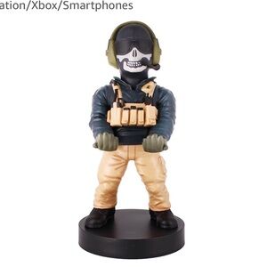 Cable Guys Call of Duty Ghost Device Holder |
PlayStation/Xbox/Smartphones